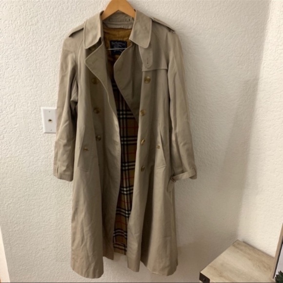 Burberry Vintage Trench Coat - Picture 3 of 16